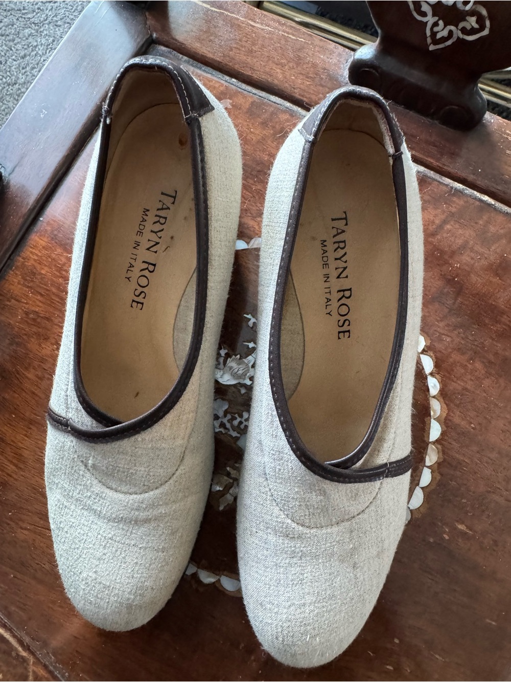 Taryn Rose Cream Linen and leather platform with Brown leather Trim